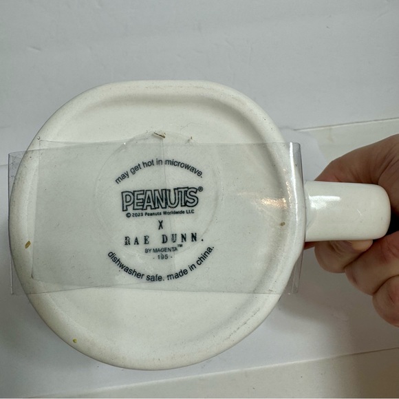 NWT. Peanuts Rae Dunn Snoopy “Puppy Love” Mug With Lid Halloween. Ceramic mug - Picture 6 of 8